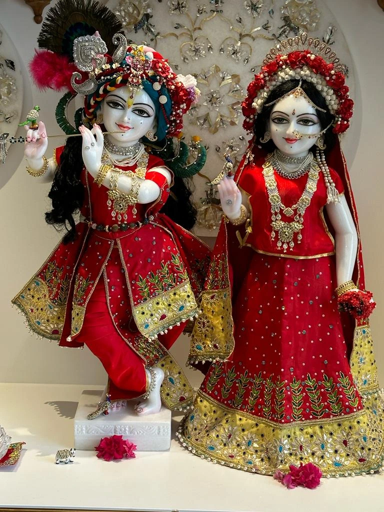 Radha Krishna Marble Idol